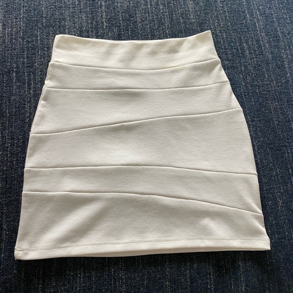 White Stretchy Mini Skirt